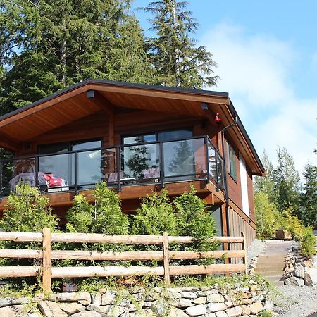Tilby'S Rainbow Cottage Port Renfrew Eksteriør billede