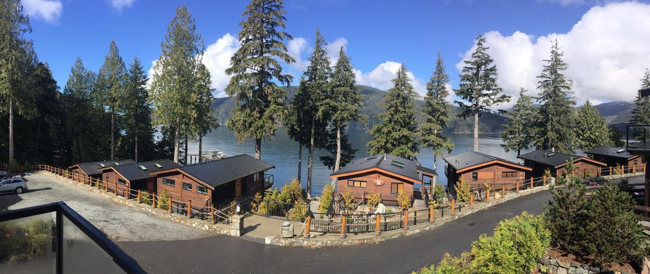 Tilby'S Rainbow Cottage Port Renfrew Eksteriør billede