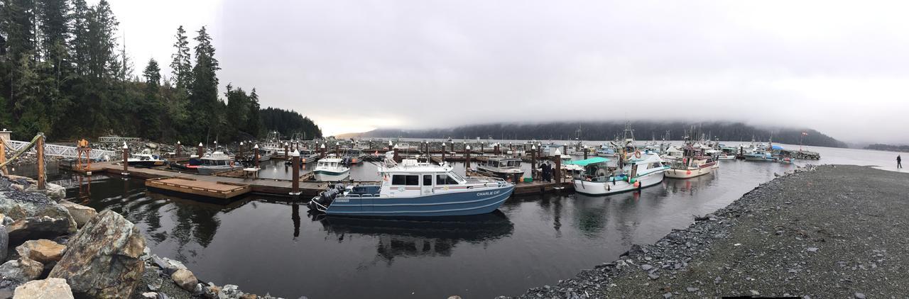 Tilby'S Rainbow Cottage Port Renfrew Eksteriør billede